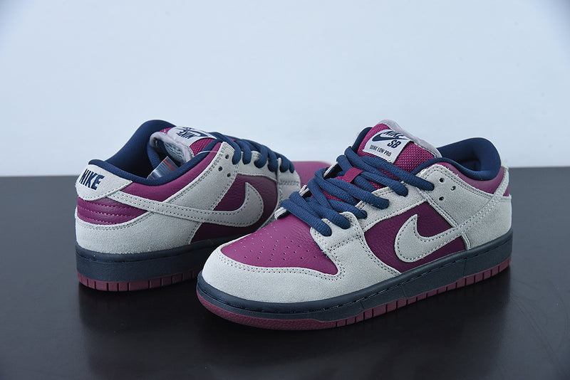 Nike SB Dunk Low 'Atmosphere Grey True Berry'