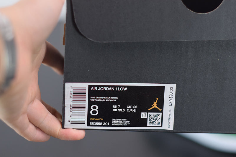 Nike Air Jordan 1 - Low Pine Green