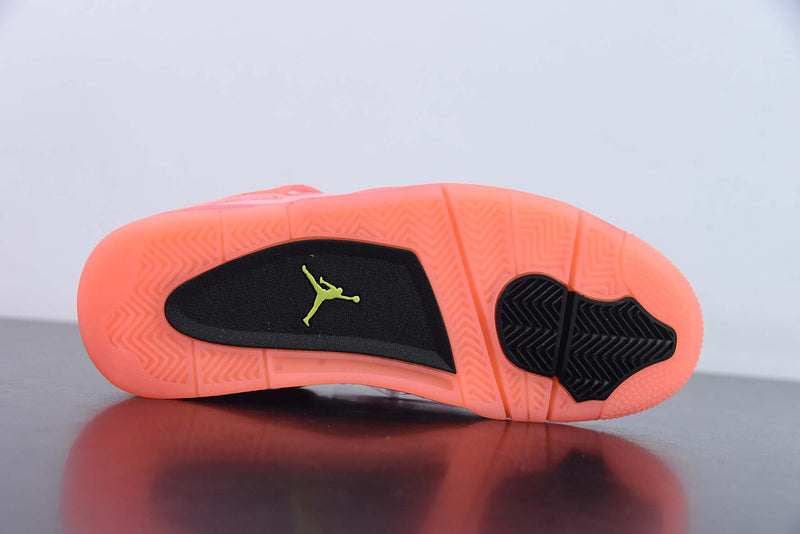 Nike Air Jordan 4 - Hot Punch