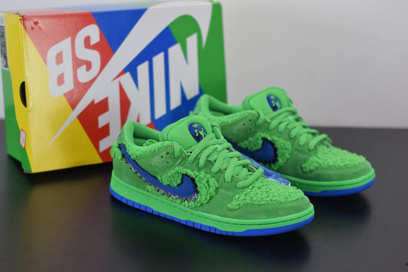 Nike SB Dunk Low Grateful Dead Bears Green