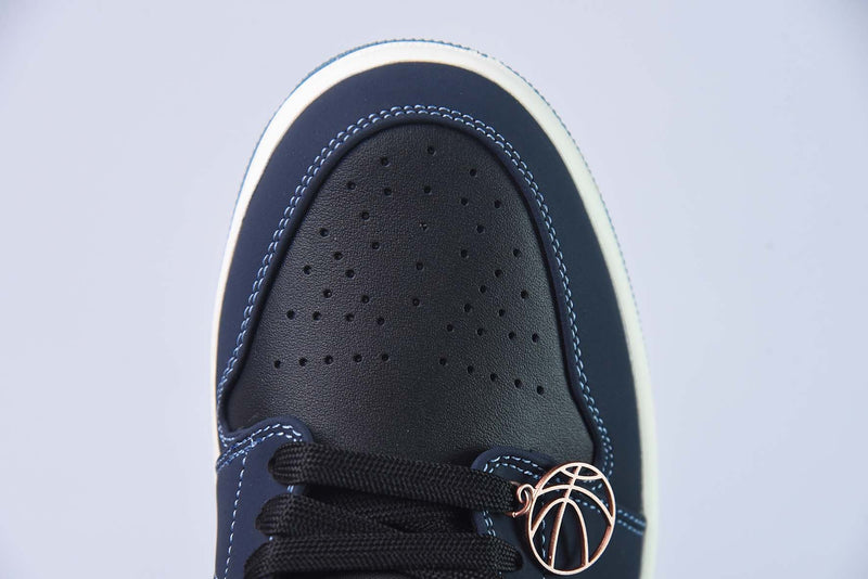 Nike Air Jordan 1 - Low Black Dark Obsidian