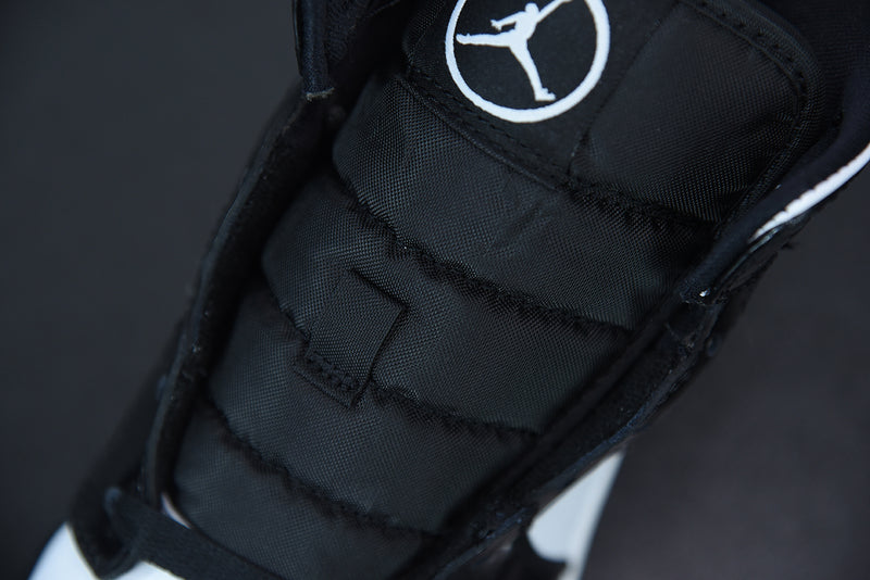 Nike Air Jordan 1 - Mid Carbon Fiber
