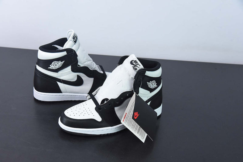 Nike Air Jordan 1 - Retro High Black White