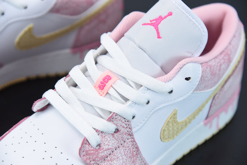 Nike Air Jordan 1 - Low GS Strawberry Ice Cream