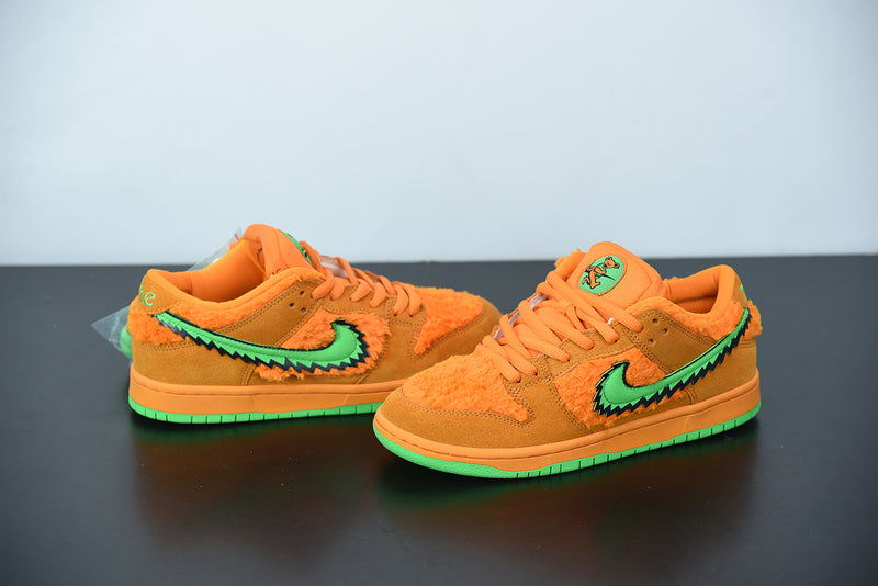 Nike SB Dunk Low Grateful Dead Bears Orange