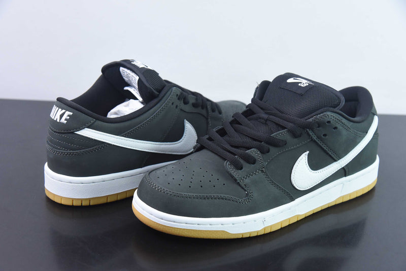 Nike SB Dunk Low Pro Black Gum