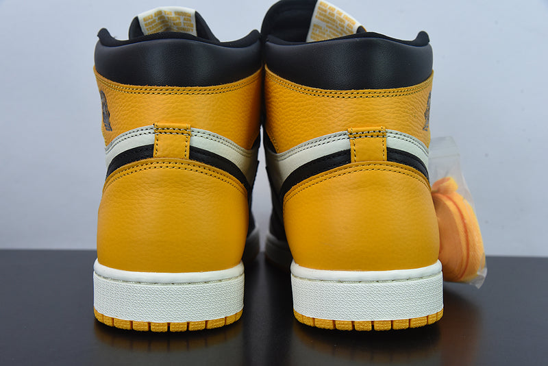 Nike Air Jordan 1 - High OG Taxi