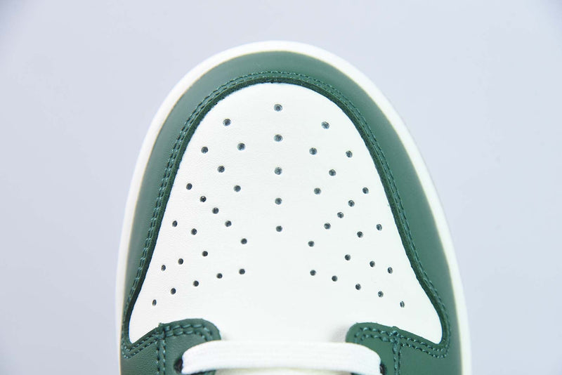 Nike Dunk Low 'Gorge Green'