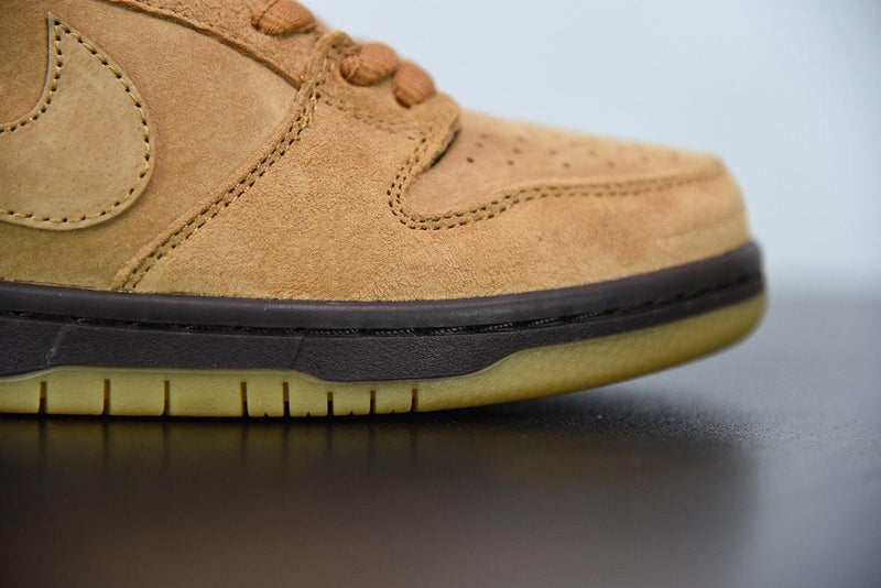 Nike SB Dunk Low Wheat