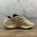 Adidas - Yeezy 700 V3