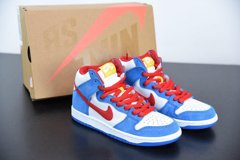 Nike SB Dunk High Doraemon