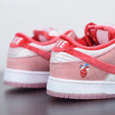 Nike SB Dunk Low StrangeLove Skateboards