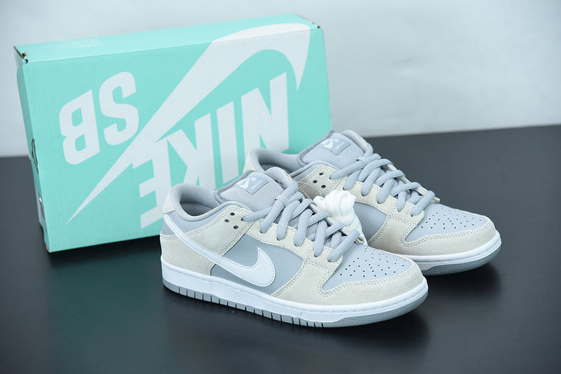 Nike SB Dunk Low Summit White Wolf Grey