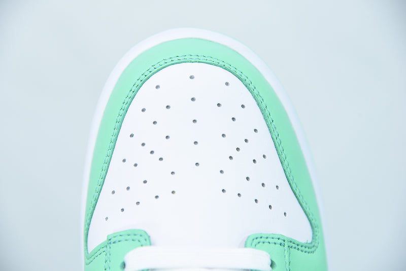 Nike Dunk Low Green Glow