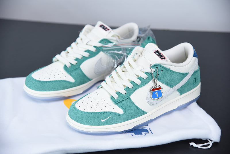 Nike Dunk Low x Kasina Road Sign