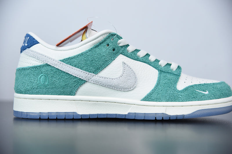 Nike Dunk Low x Kasina Road Sign