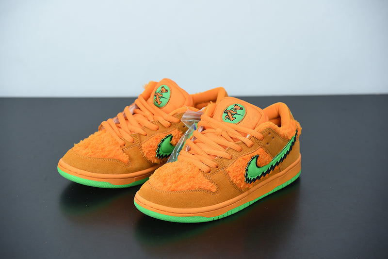 Nike SB Dunk Low Grateful Dead Bears Orange