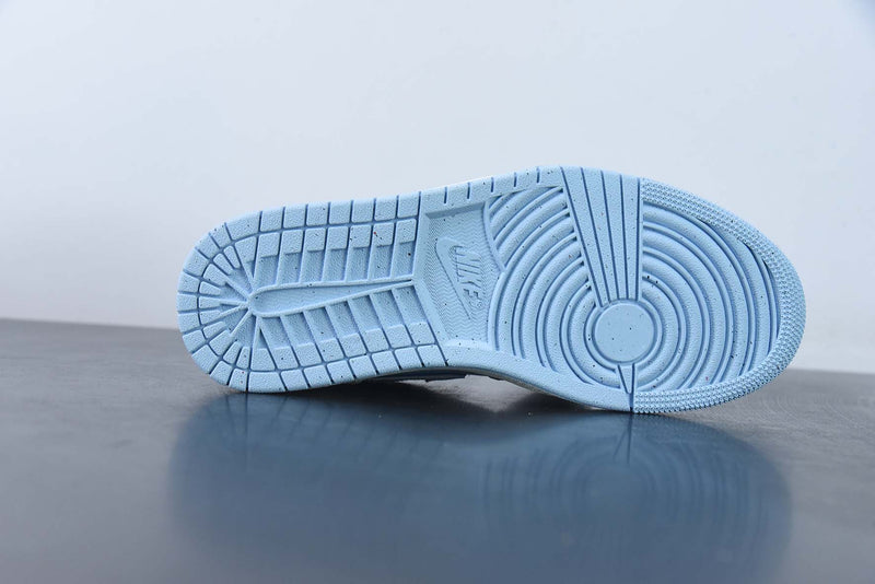 Nike Air Jordan 1 - Low SE Reverse Ice Blue