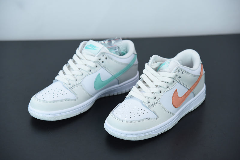 Nike SB Dunk Low GS "White Crimson Bliss"