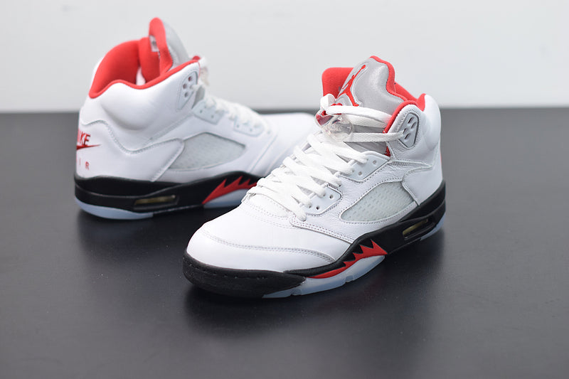 Nike Air Jordan 5 - Retro Fire Red