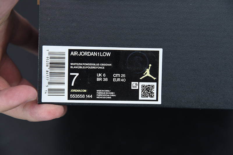 Nike Air Jordan 1 - Low UNC Obsidian