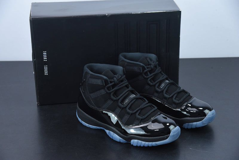 Nike Air Jordan 11 - Retro High Cap and Gown