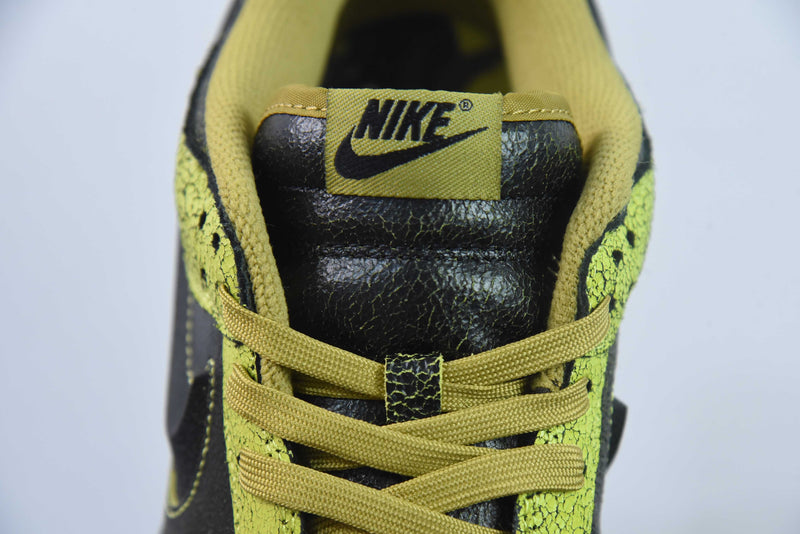 Nike Dunk Low Halloween Skull