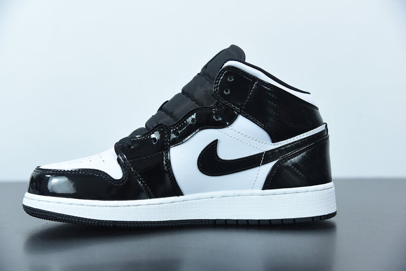 Nike Air Jordan 1 - Mid Carbon Fiber