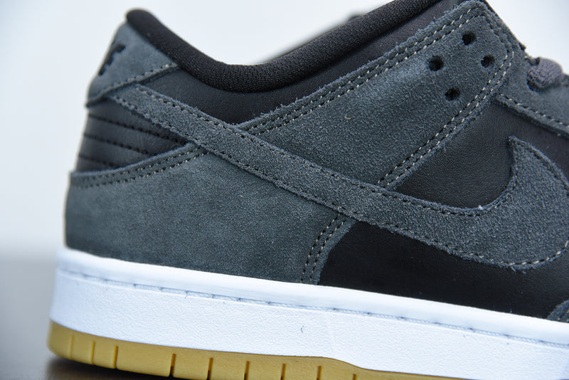 Nike SB Dunk Low Dark Smoke Grey