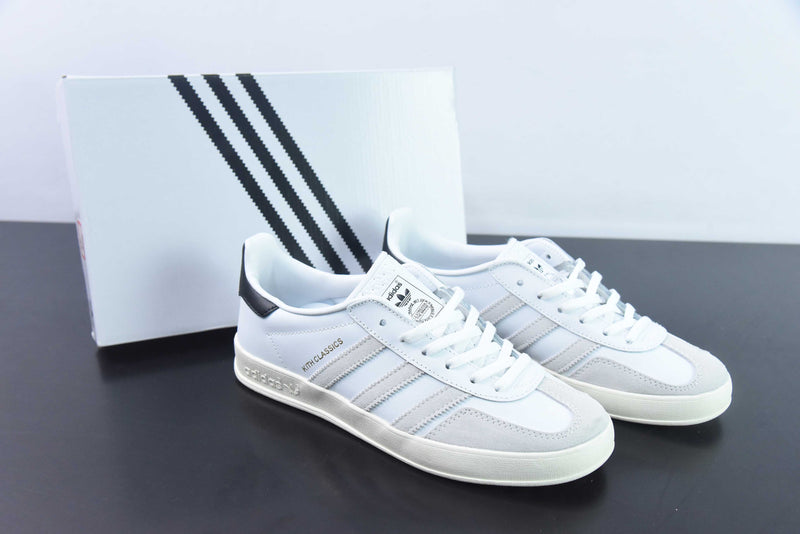 adidas - Kith Classic