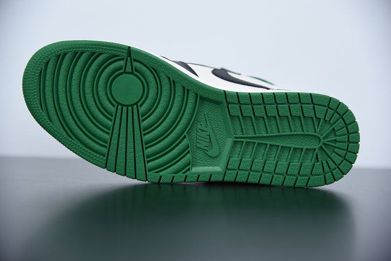 Nike Air Jordan 1 - Retro High Pine Green