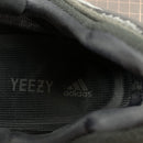Adidas - Yeezy 700  V3
