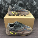 Adidas - Yeezy Boost 700