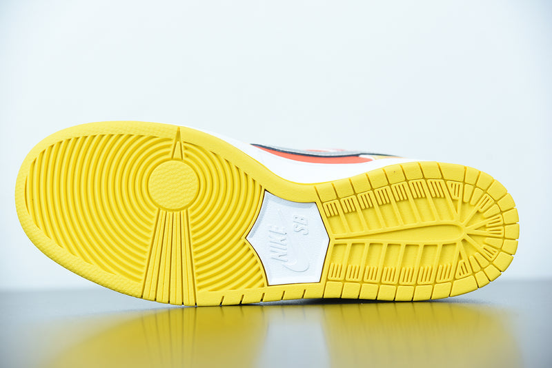 Nike SB Dunk Low Street Hawker (2021)