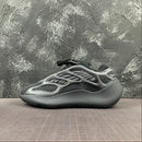 Adidas - Yeezy 700  V3