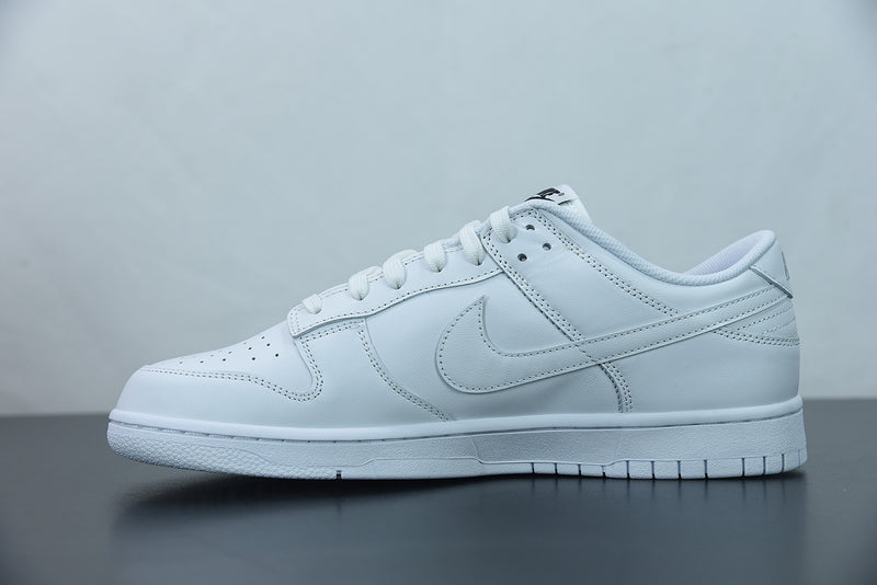 Nike Dunk Low Triple White