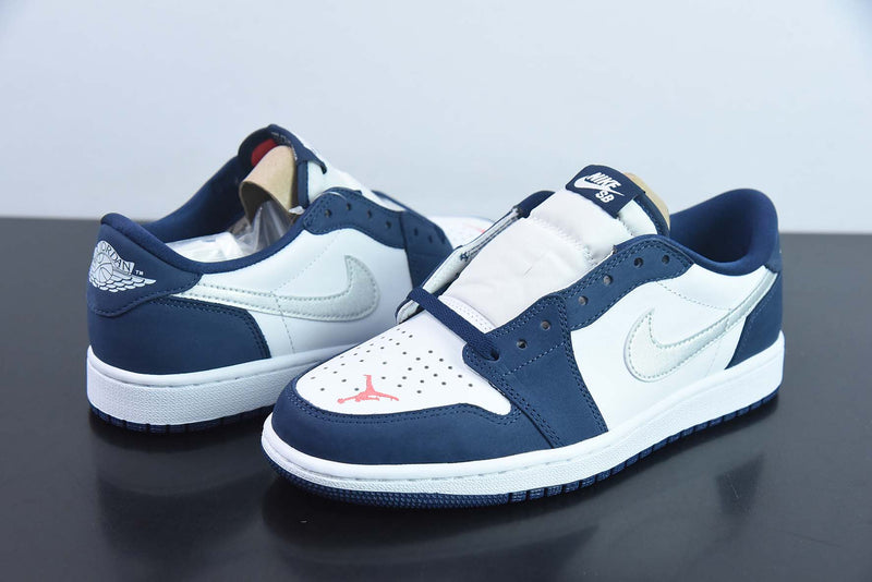 Nike Air Jordan 1 - Low "Midnight Navy"