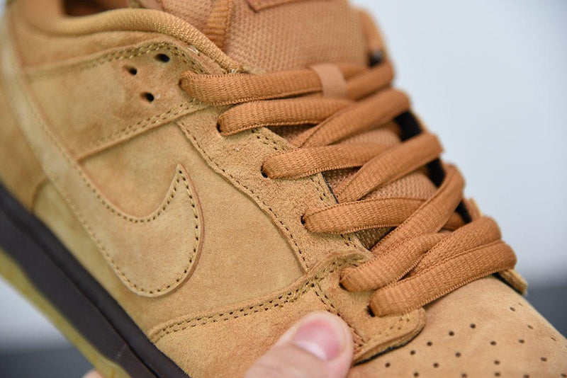 Nike SB Dunk Low Wheat