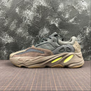 Adidas - Yeezy Boost 700