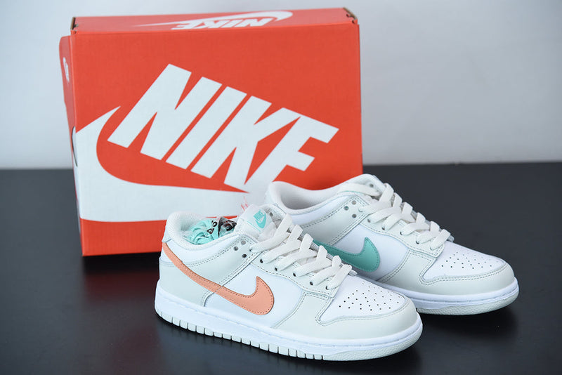 Nike SB Dunk Low GS "White Crimson Bliss"