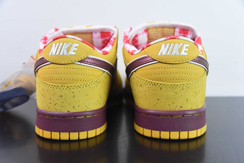 Nike SB Dunk Low Yellow Lobster