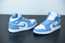 Nike Air Jordan 1 - Mid UNC