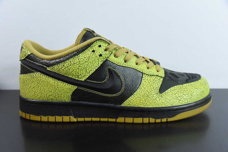 Nike Dunk Low Halloween Skull
