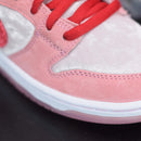 Nike SB Dunk Low StrangeLove Skateboards