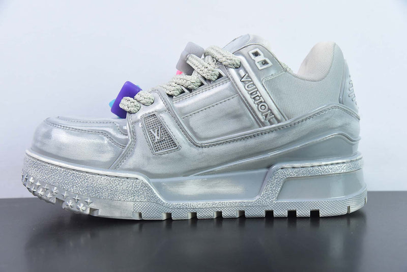 Louis Vuitton LV Trainer Maxi Sneaker Cinza