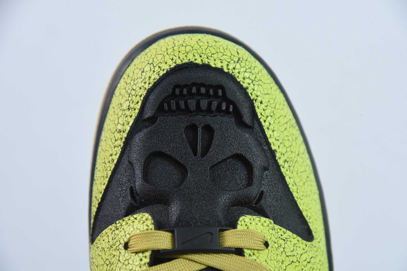 Nike Dunk Low Halloween Skull