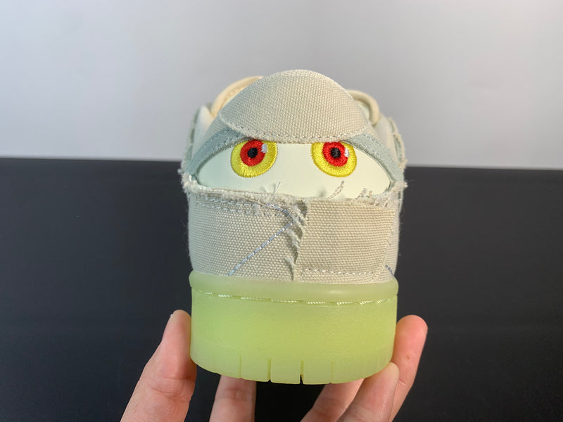Nike SB Dunk Low Mummy