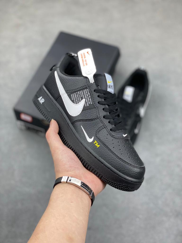 Nike Air Force 1 Low Utility Black White