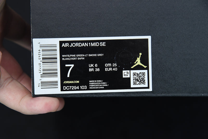 Nike Air Jordan 1 -Mid SE Grey Pine Green