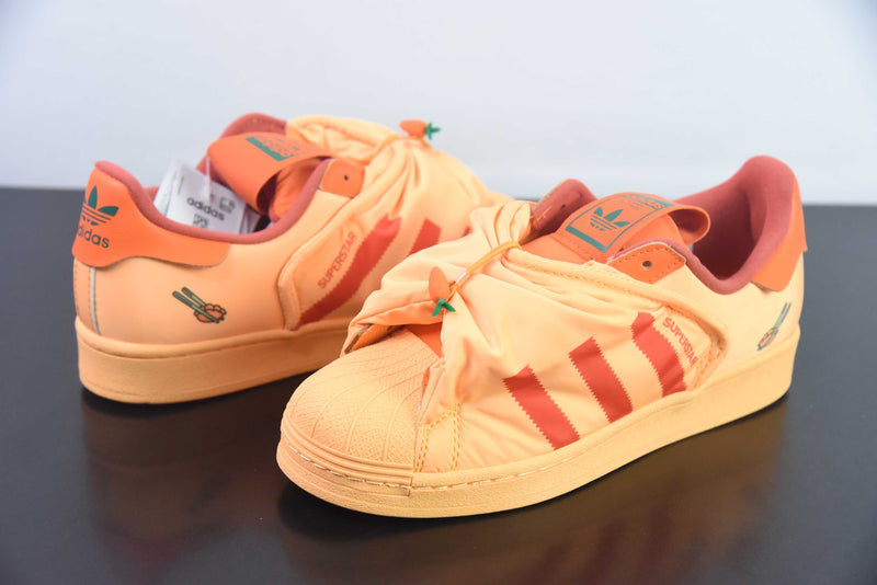 adidas - Superstar